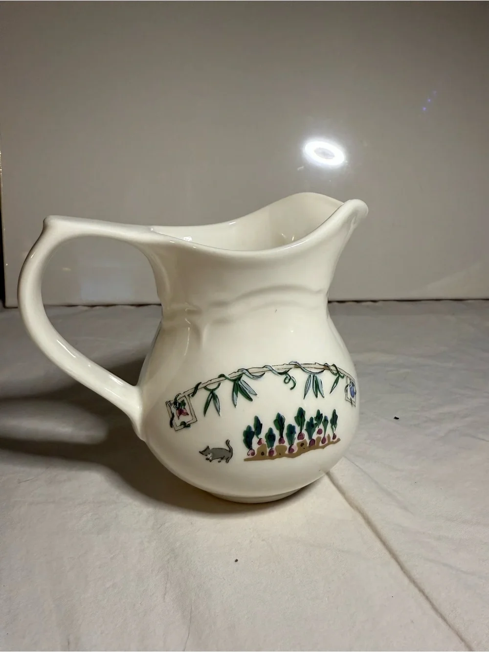 Creamer Pitcher Vintage Pfaltzgraff Apple Valley Farm Vase Garden Country Vessel
